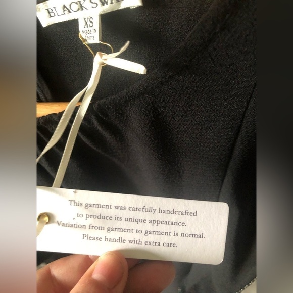 BLACK SWAN NWT ruffle sleeve dress - Picture 4 of 6